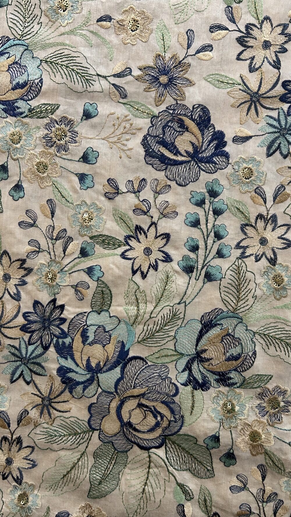 Munga Silk Embroidery - Image 2