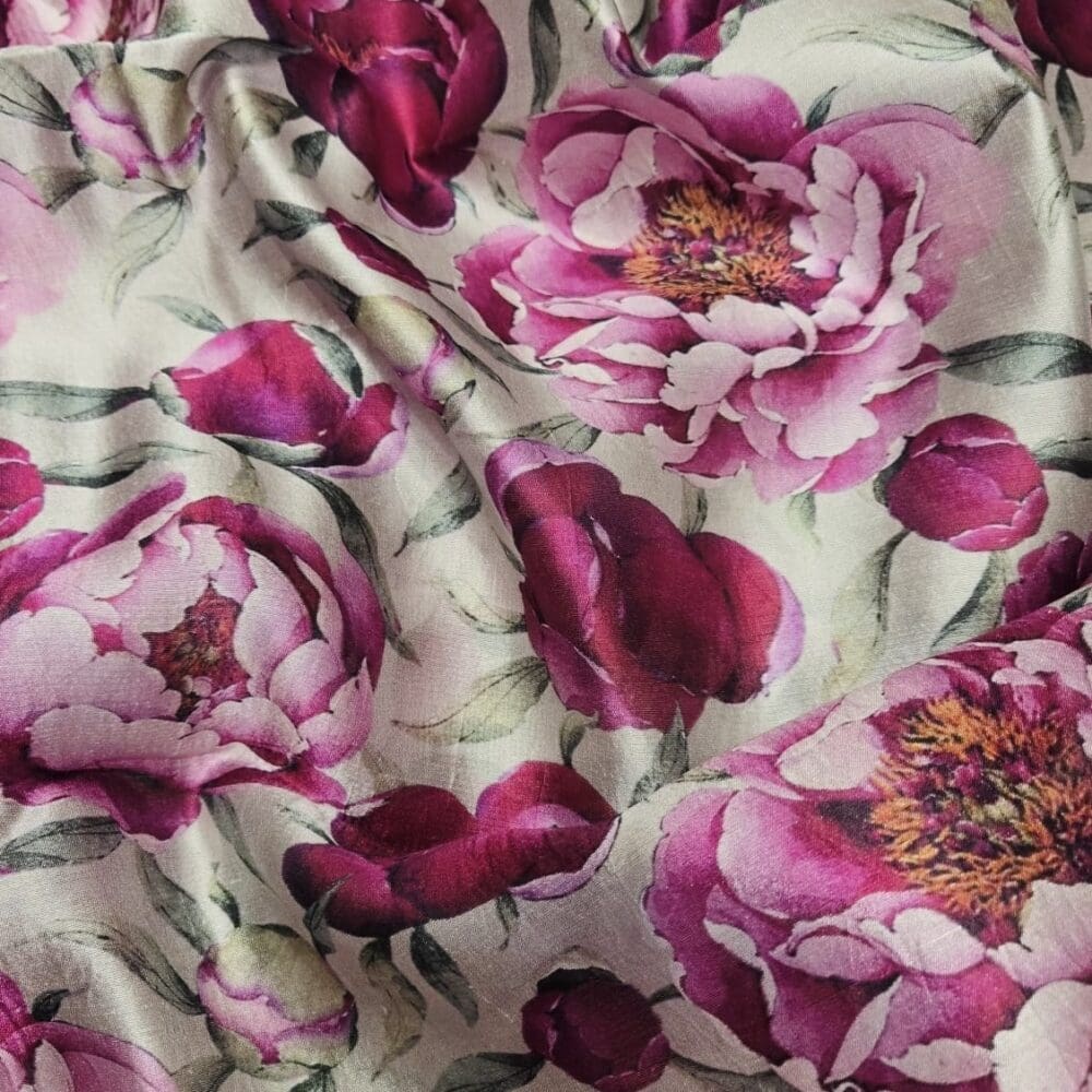 5e044a58-e1af-4ab0-abc9-482031326155 Italian Raw Silk Print