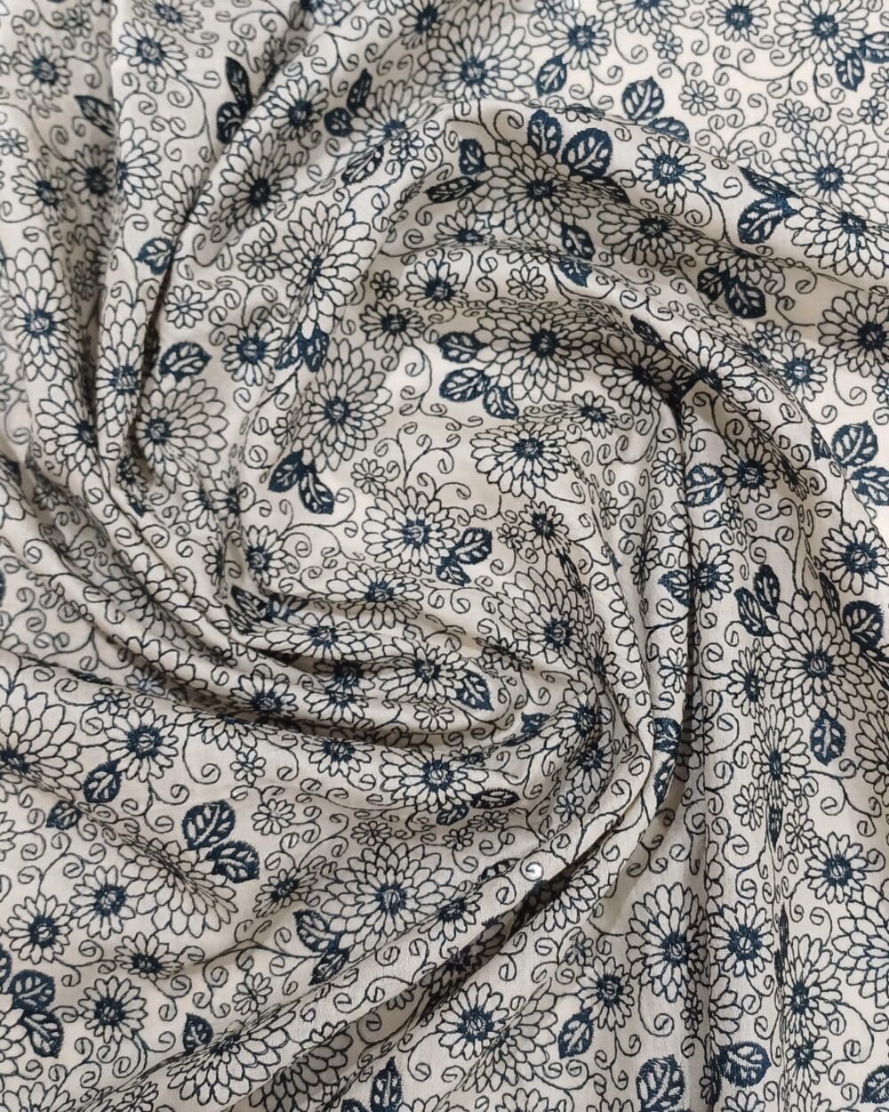 Munga Silk Embroidery